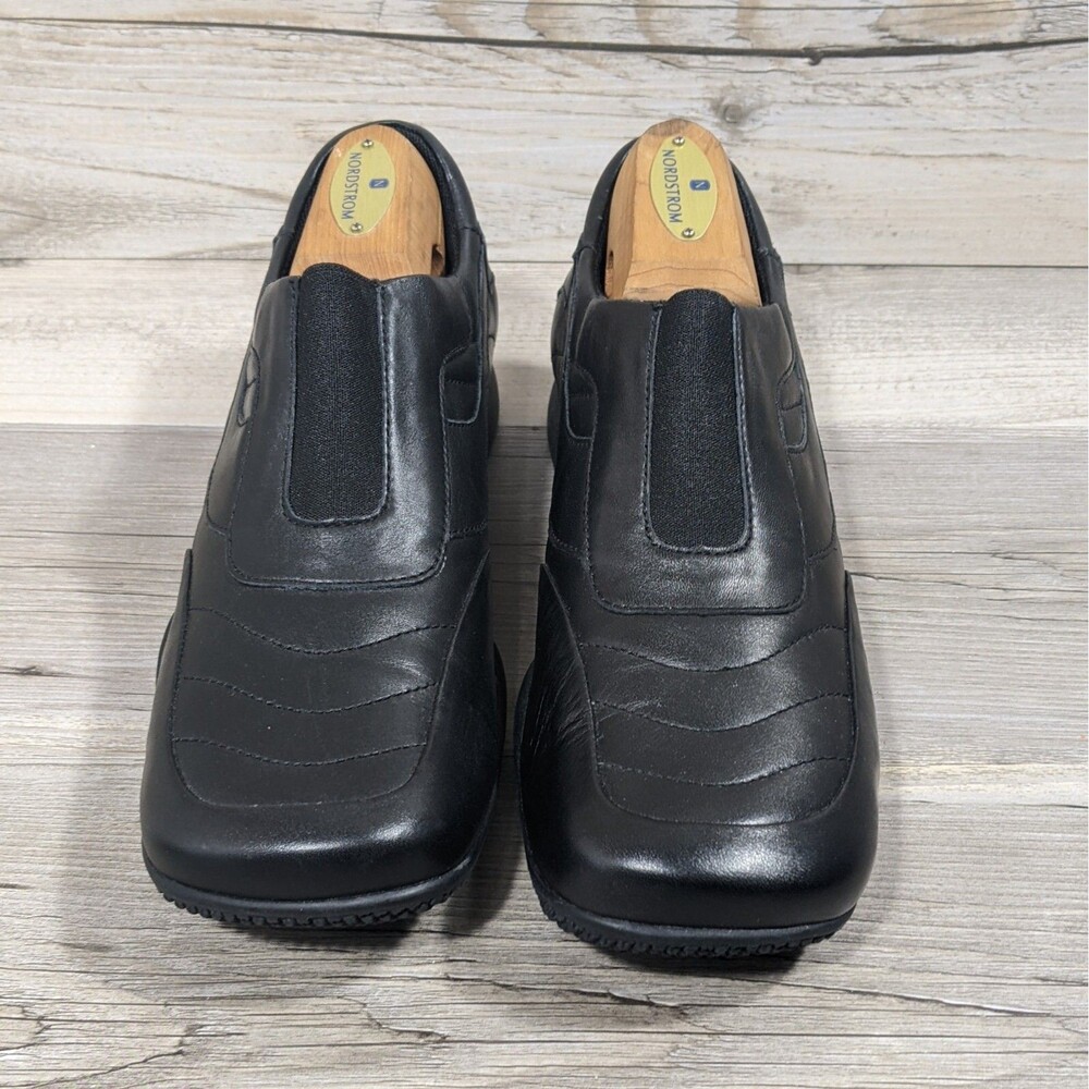 Me Too Black Leather Uppers Loafers Shoes Women Size 8M